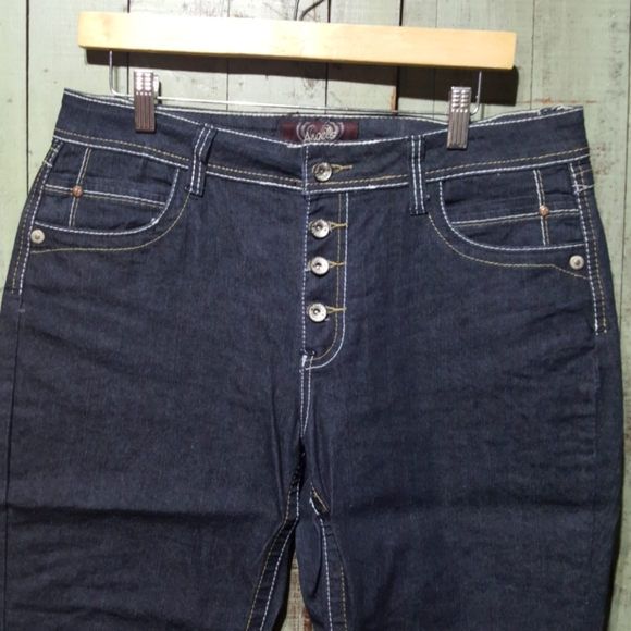 $$$ Angels capris - Picture 3 of 4